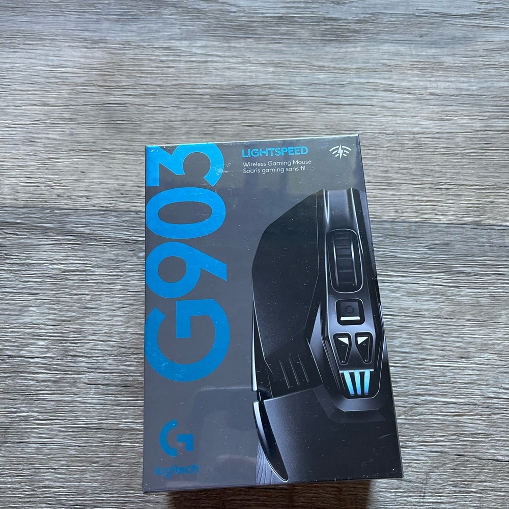 Logitech-G903 LIGHTSPEED Wireless Optical Gaming Mouse with RGB Lighting